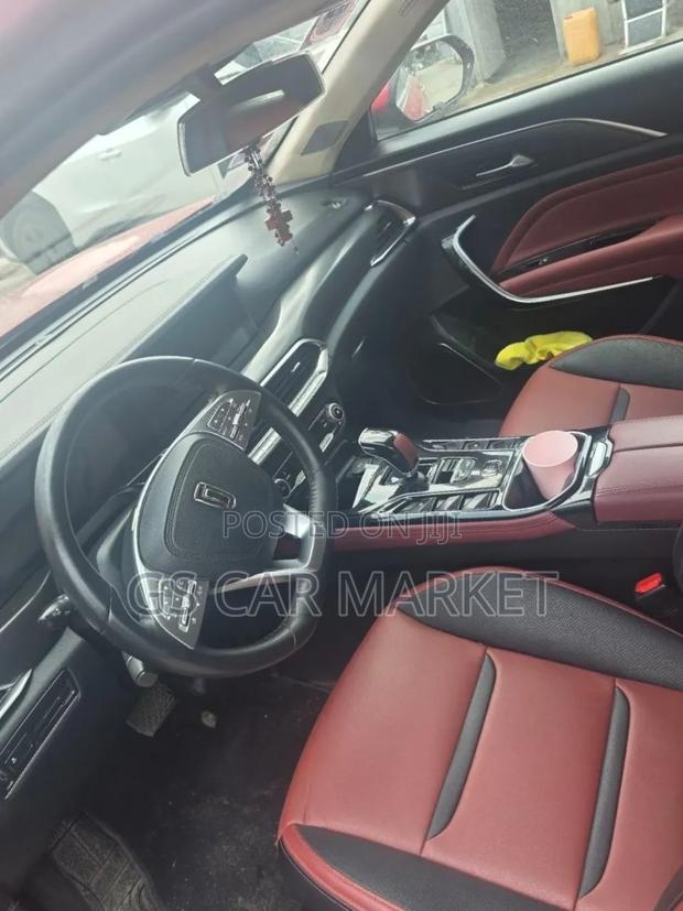 Bestune T77 1.2 FWD 2022 Red