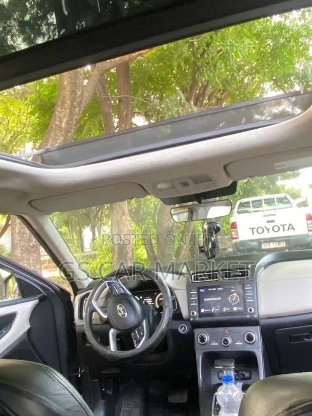 Hyundai Creta 2023 Gray