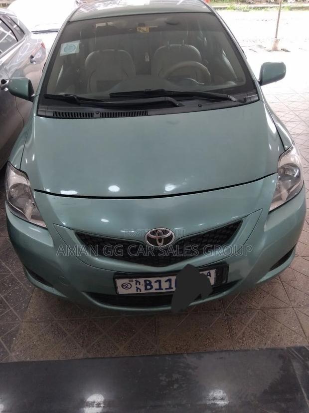 Toyota Yaris 2010 Pearl