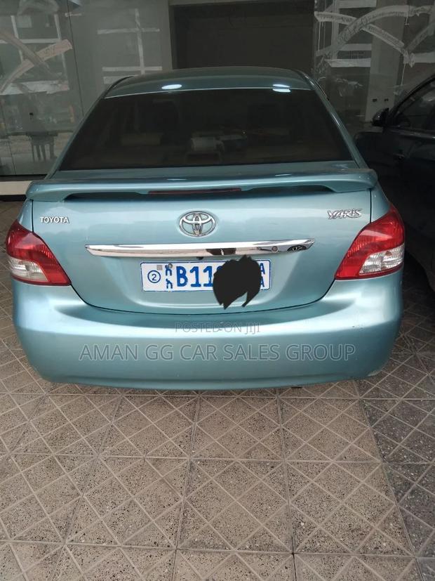 Toyota Yaris 2010 Pearl