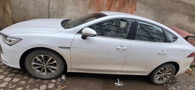 BYD Qin Plus DM-i 2025 White