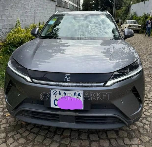 BYD Yuan Up 2025 Gray