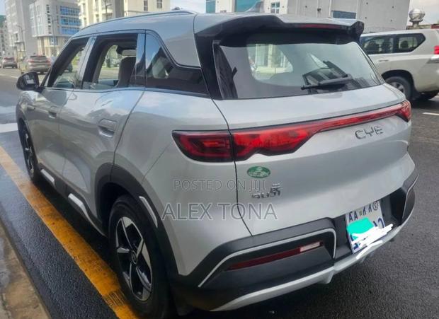 BYD Yuan Up 2024 Silver