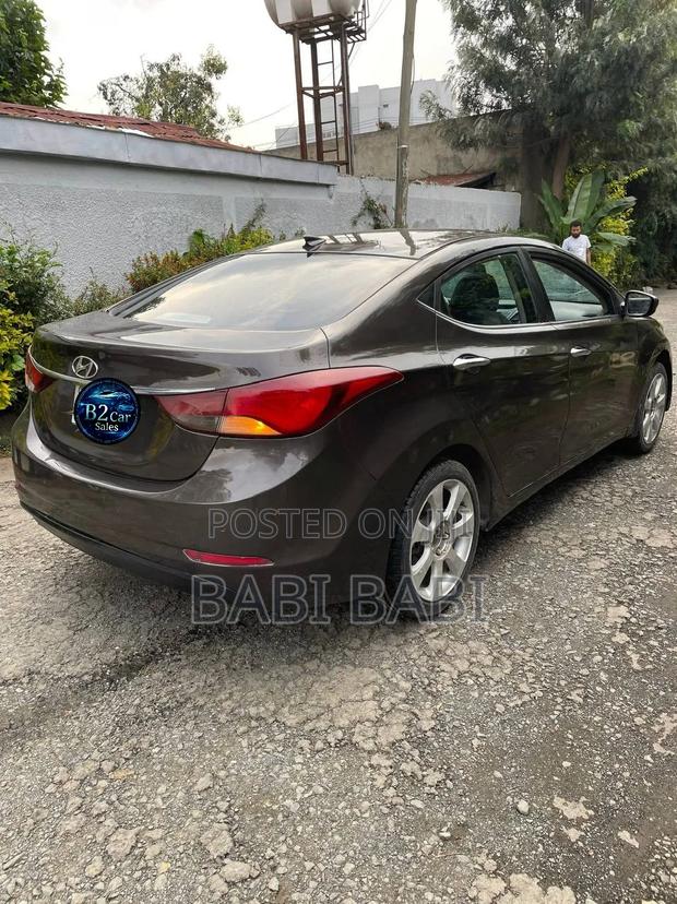 Hyundai Elantra 2015 Brown