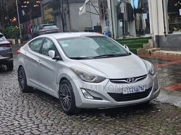 Hyundai Avante 2015 Silver