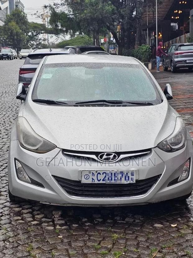 Hyundai Avante 2015 Silver