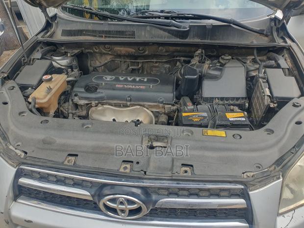 Toyota RAV4 2012 Silver