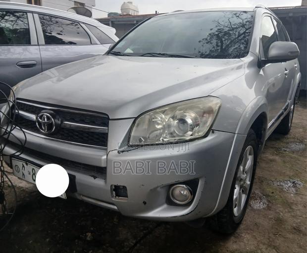 Toyota RAV4 2012 Silver