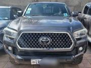 Toyota Tacoma 2018 Gray for sale