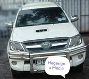Toyota Hilux 2010 White for sale