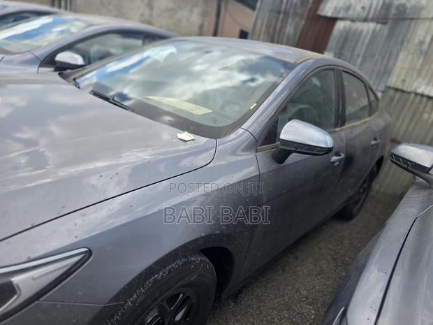 BYD Qin Plus DM-i 2025 Silver