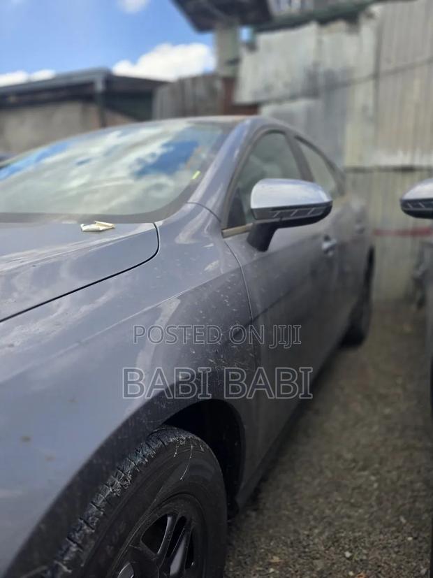 BYD Qin Plus DM-i 2025 Silver