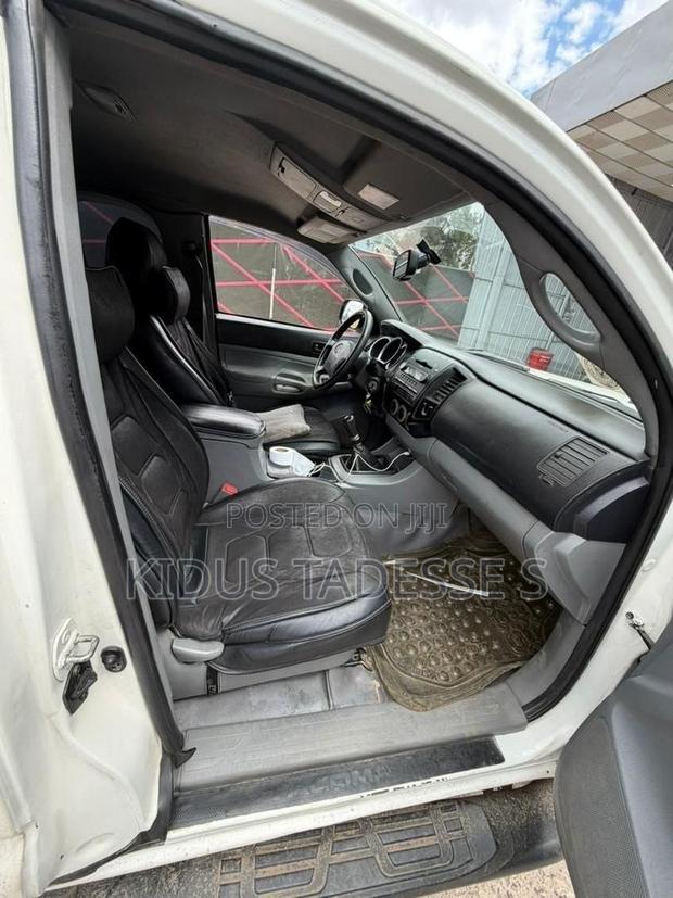 Toyota Tacoma Access Cab I4 2005 White