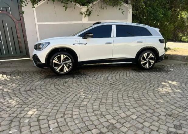 Volkswagen ID.6 2024 Off white