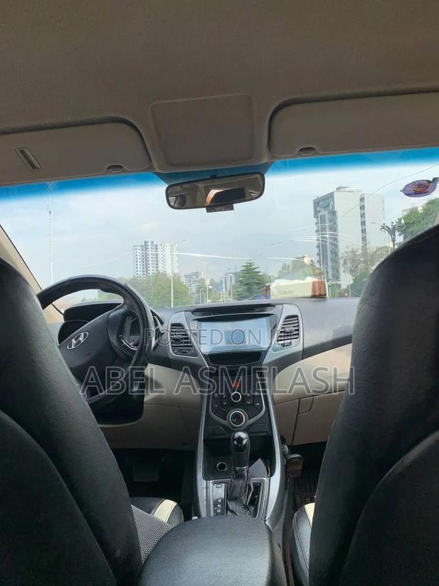 Hyundai Elantra 2015 Brown