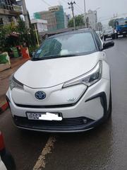 Toyota C-HR 2022 White for sale