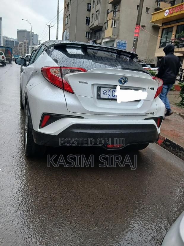 Toyota C-HR 2022 White