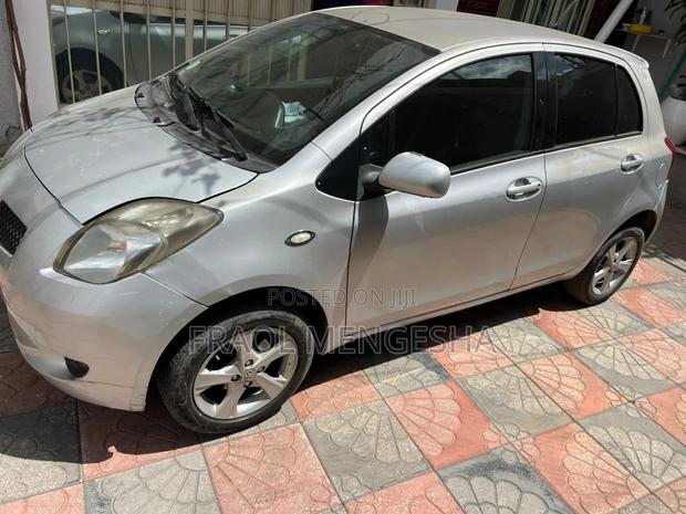 Toyota Yaris 2006 Silver