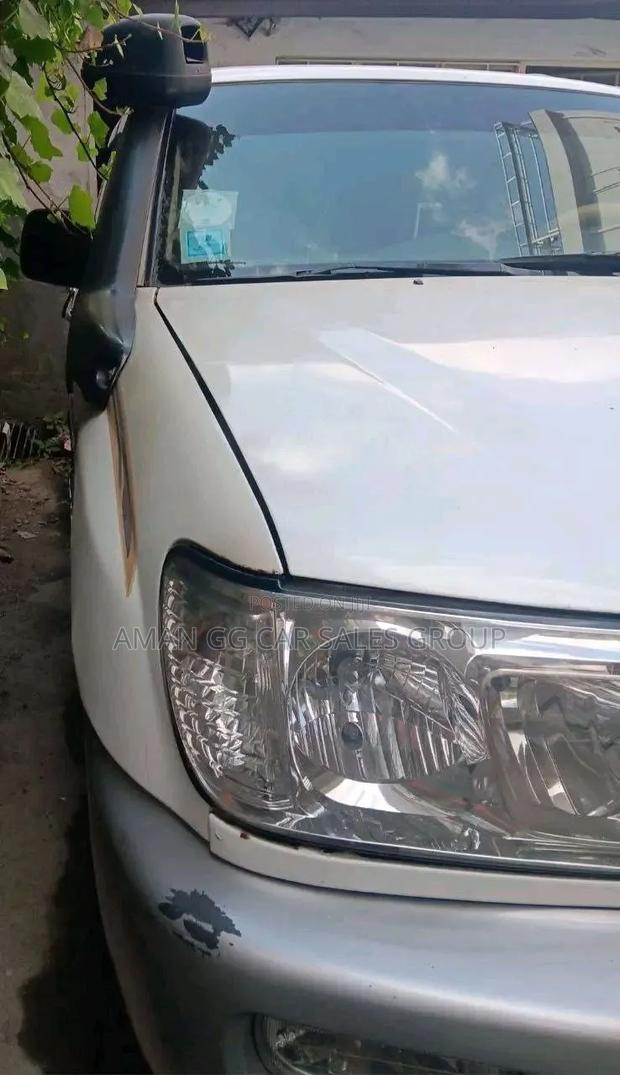 Toyota Land Cruiser 2007 Ivory