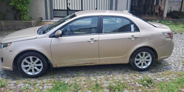 Geely Emgrand EC7 2016 Gold