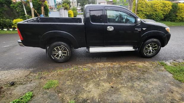 Toyota Hilux 2008 Black