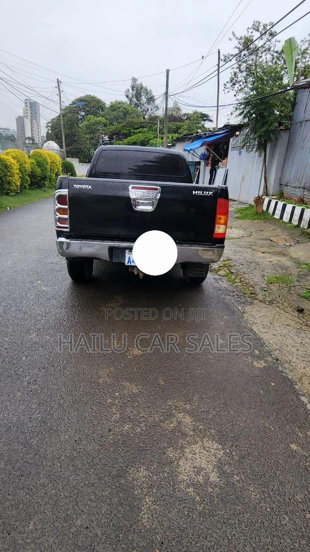 Toyota Hilux 2008 Black