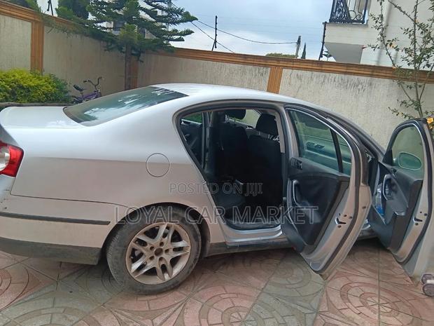 Volkswagen Passat 2006 Silver