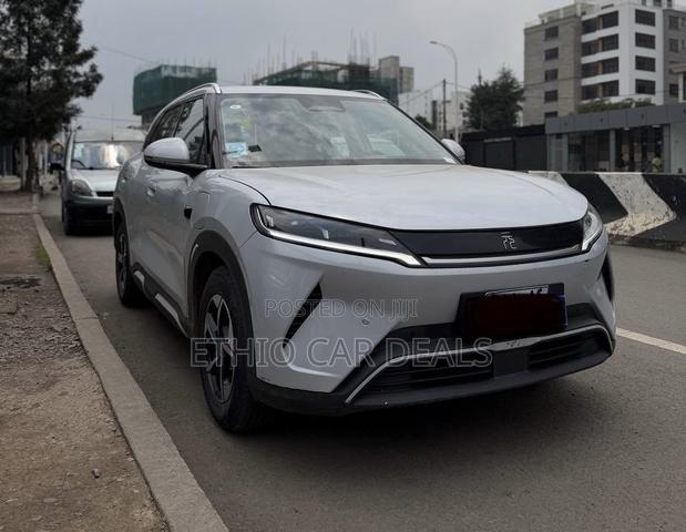BYD Yuan Up 2025 Ivory
