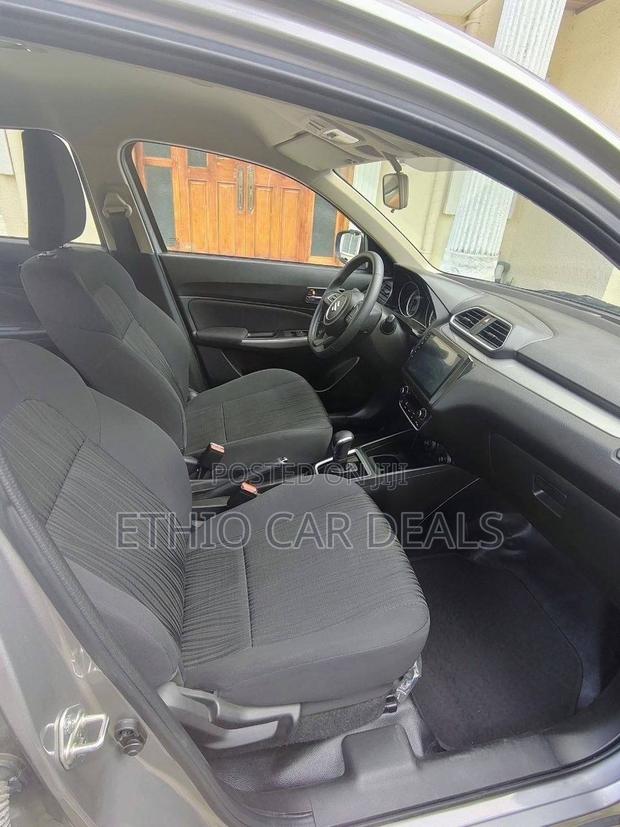 Suzuki Dzire 2022 Gray