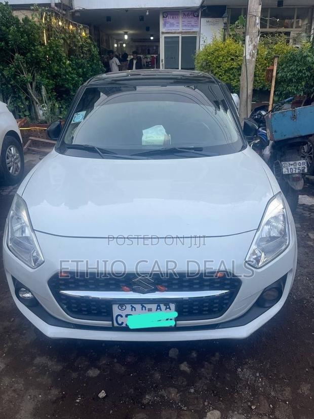 Suzuki Swift 2021 White
