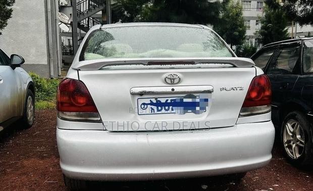 Toyota Platz 2005 Silver