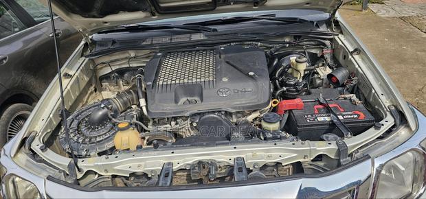 Toyota Hilux 2013 Silver