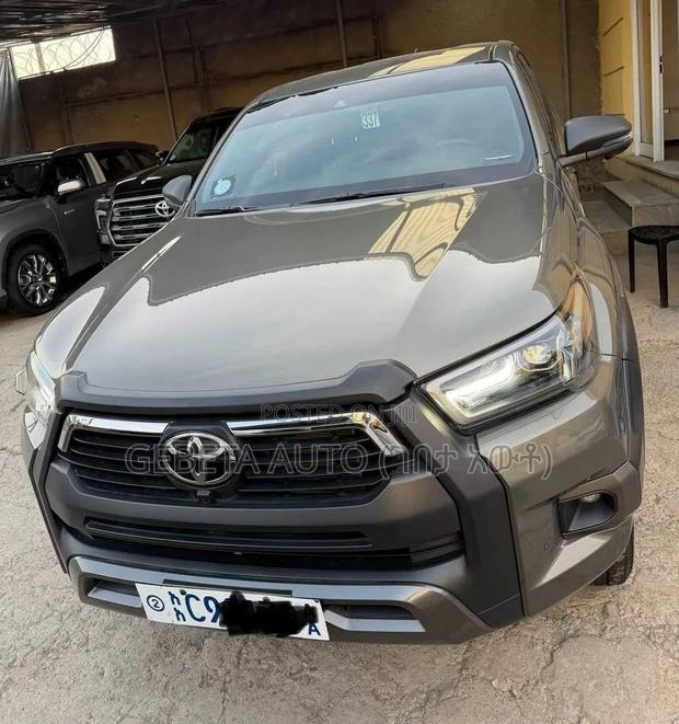 Toyota Hilux 2025