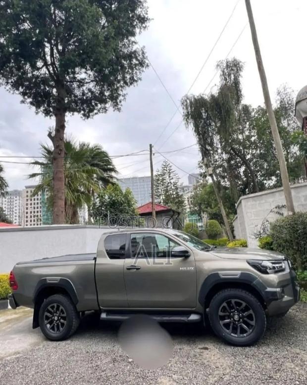Toyota Hilux 2021