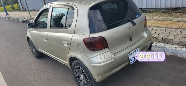 Toyota Vitz 2007 Gold