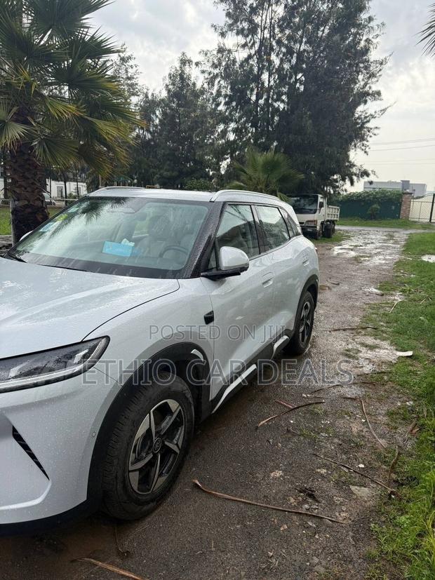 BYD Yuan Up 2025 Ivory