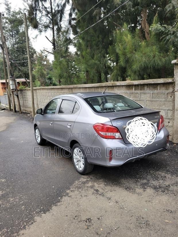 Mitsubishi Attrage 2021 Gray