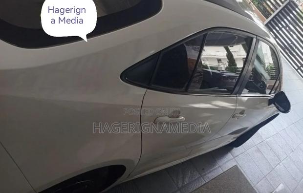 Toyota Corolla 2022 White