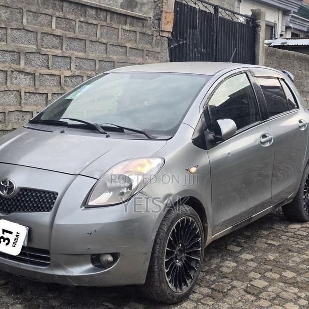 Toyota Yaris 2008 Silver