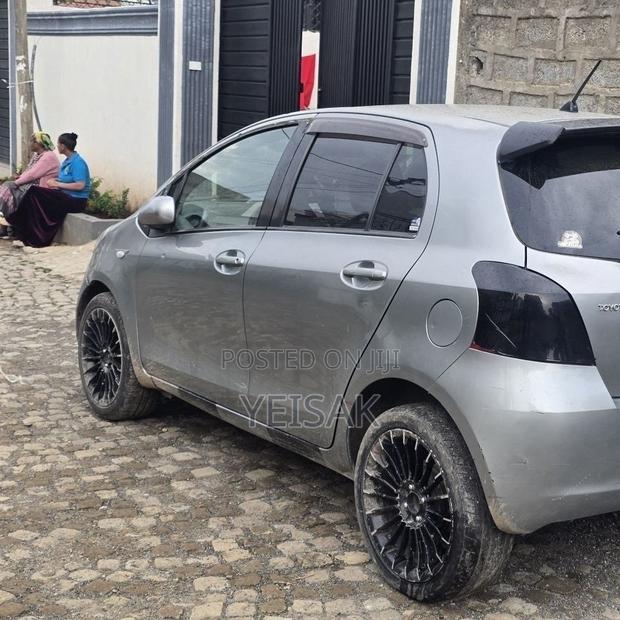 Toyota Yaris 2008 Silver