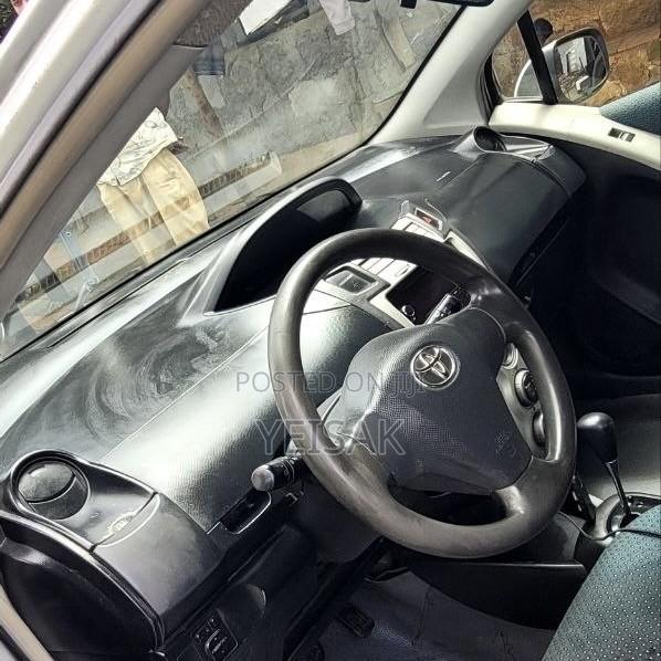 Toyota Yaris 2006 Silver