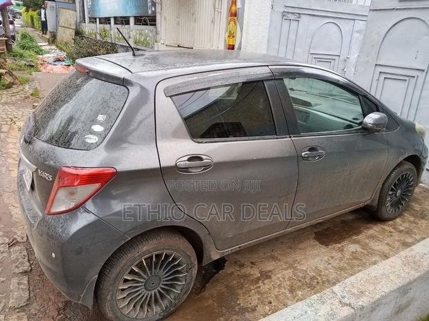 Toyota Yaris 2012 Black