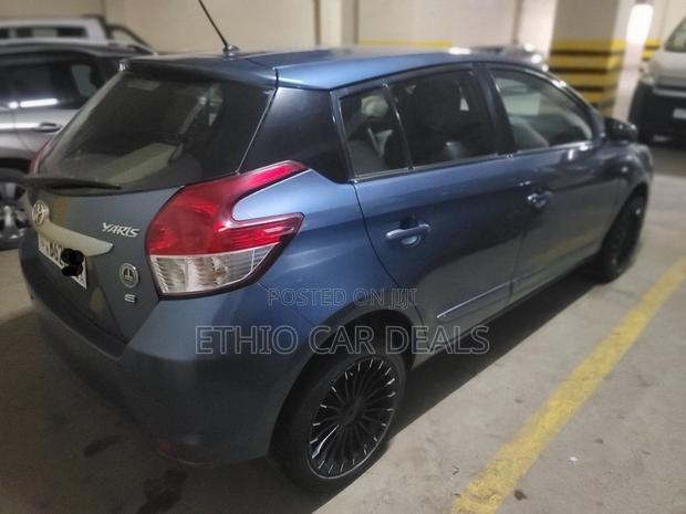 Toyota Yaris 2013 Blue