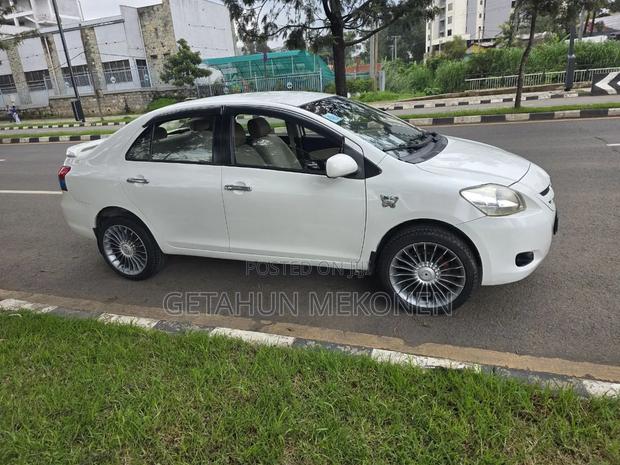 Toyota Belta 2008 White