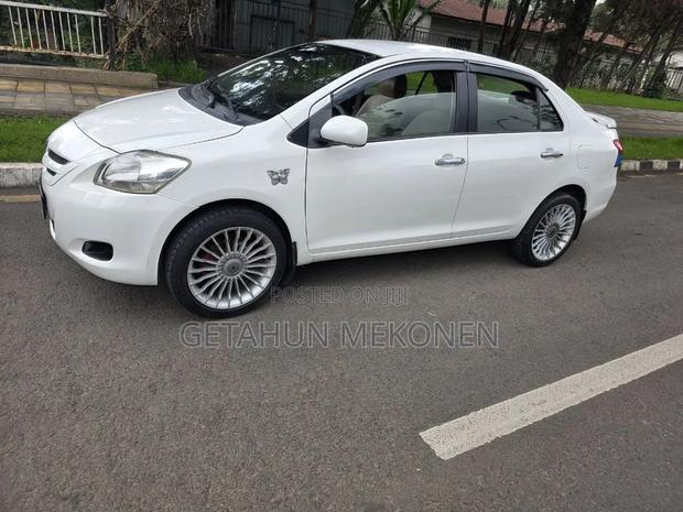Toyota Belta 2008 White
