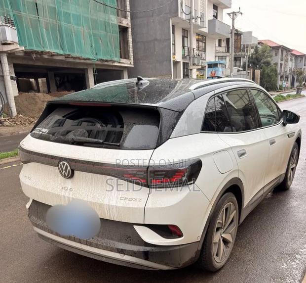 Volkswagen ID.4 2022 Off white