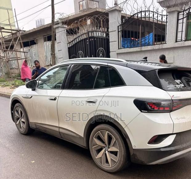 Volkswagen ID.4 2022 Off white