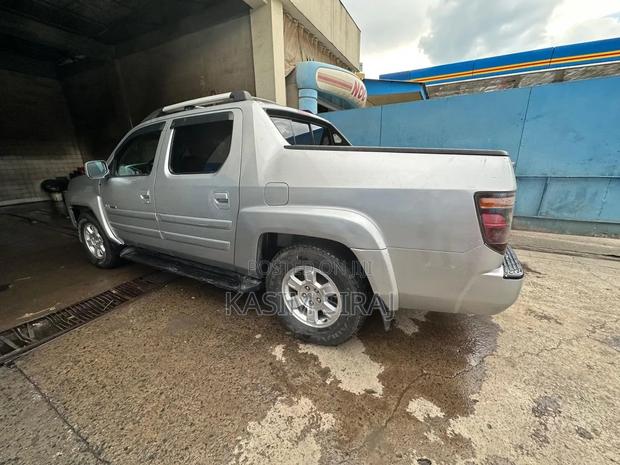 Honda Ridgeline 2006 Silver