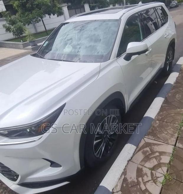 Toyota Grand Highlander Hybrid MAX Platinum AWD 2024 White