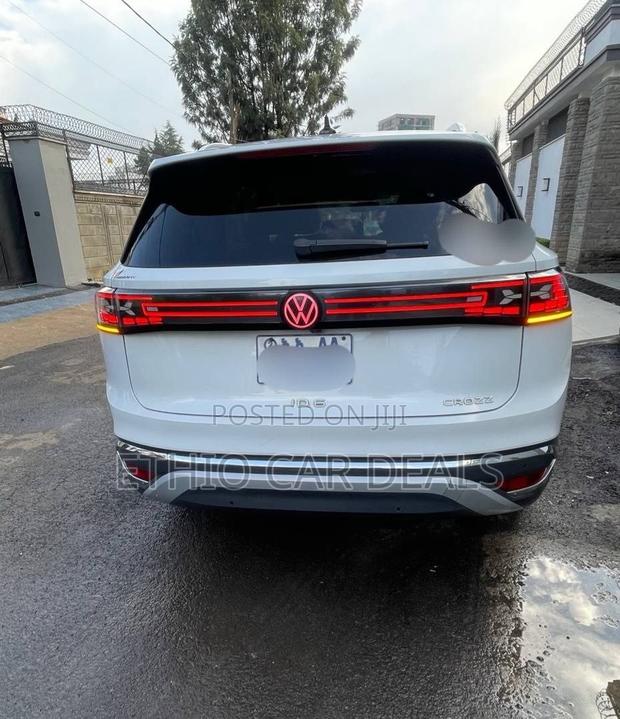 Volkswagen ID.6 2023 White